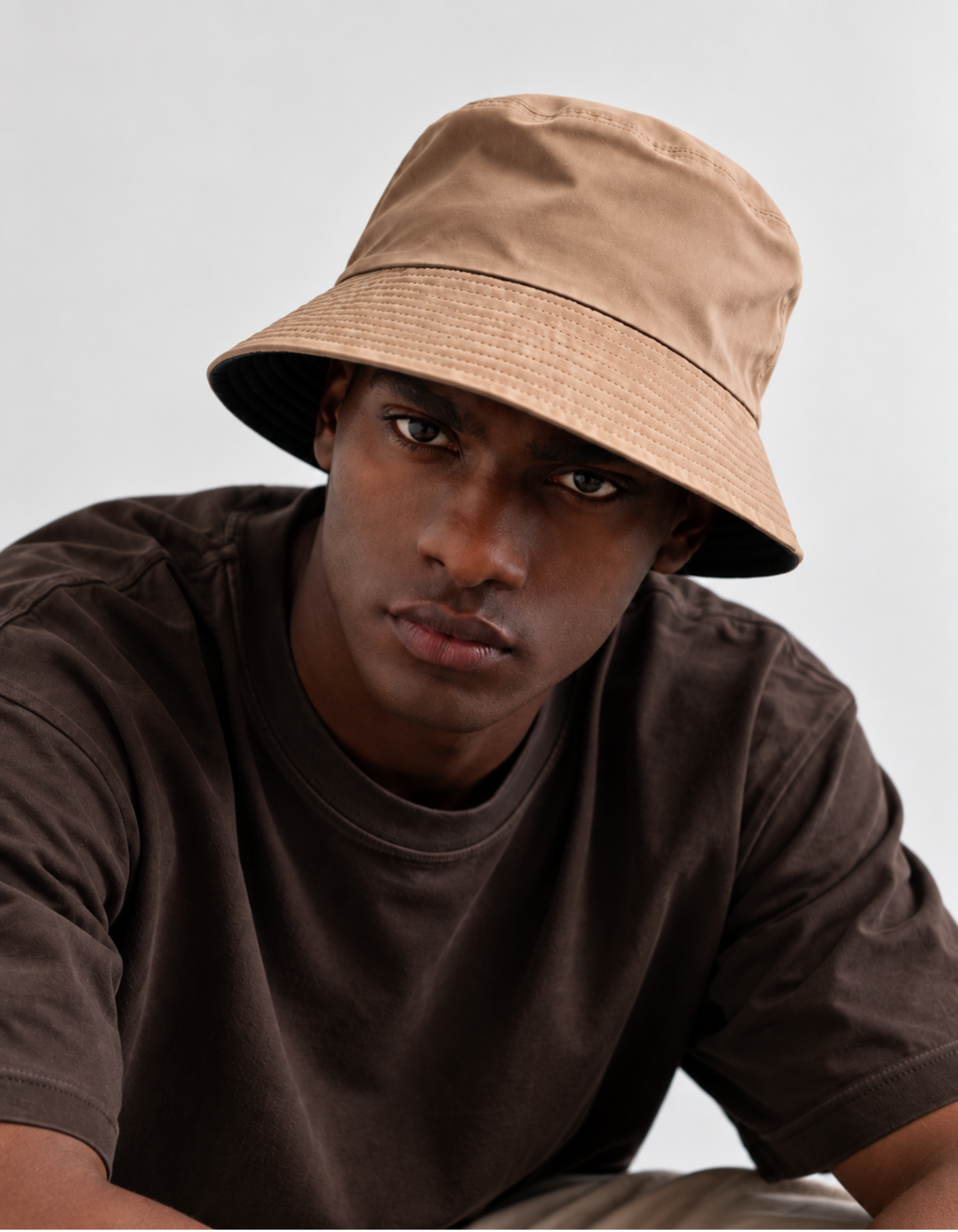 Bucket Reversible Negro/Beige