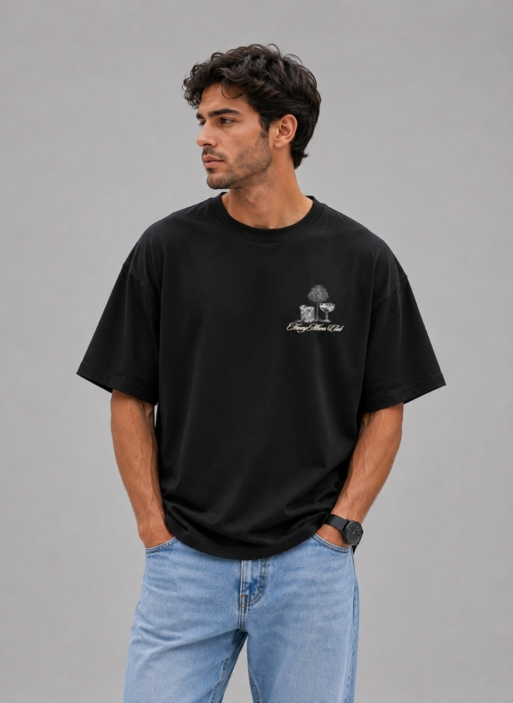 Camiseta Regular Negra Club